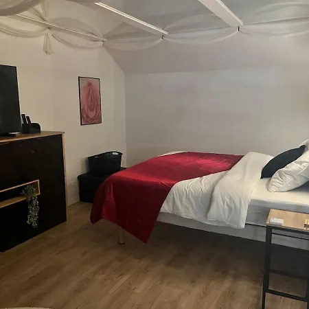 La Maison Du Plaisir Loveroom Ferienhaus *