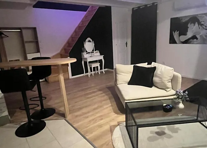 La Maison Du Plaisir Loveroom Ferienhaus Pontorson